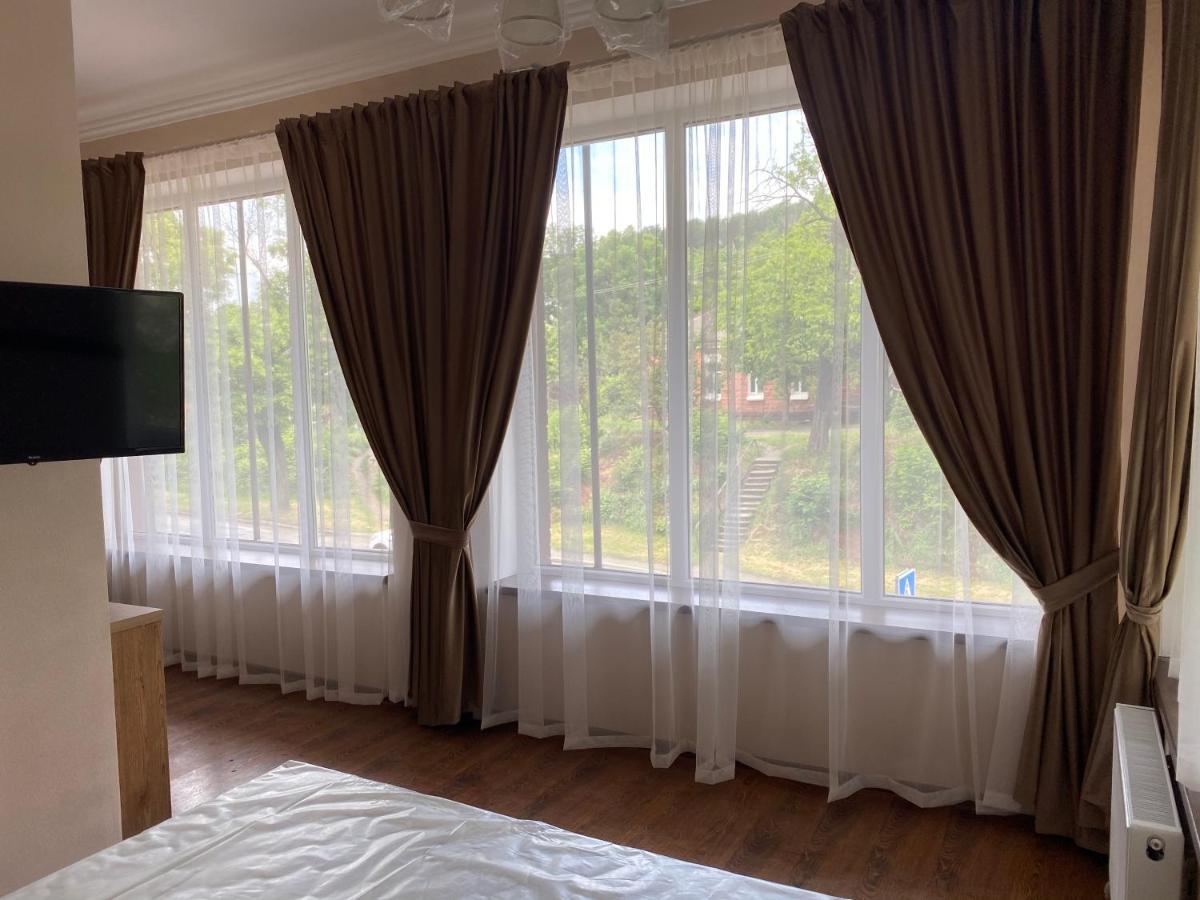 Grand Hotel Mohyliv-Podilskyi Экстерьер фото