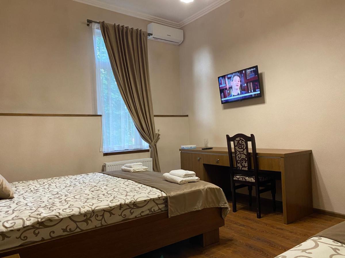 Grand Hotel Mohyliv-Podilskyi Экстерьер фото