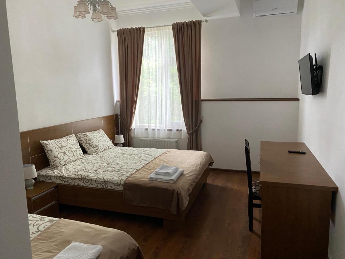 Grand Hotel Mohyliv-Podilskyi Экстерьер фото