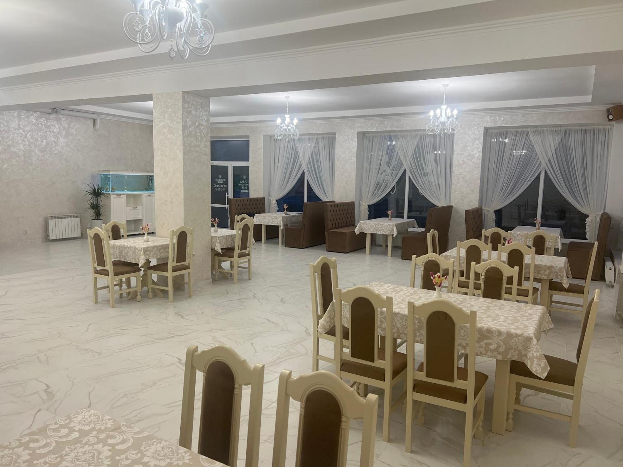 Grand Hotel Mohyliv-Podilskyi Экстерьер фото