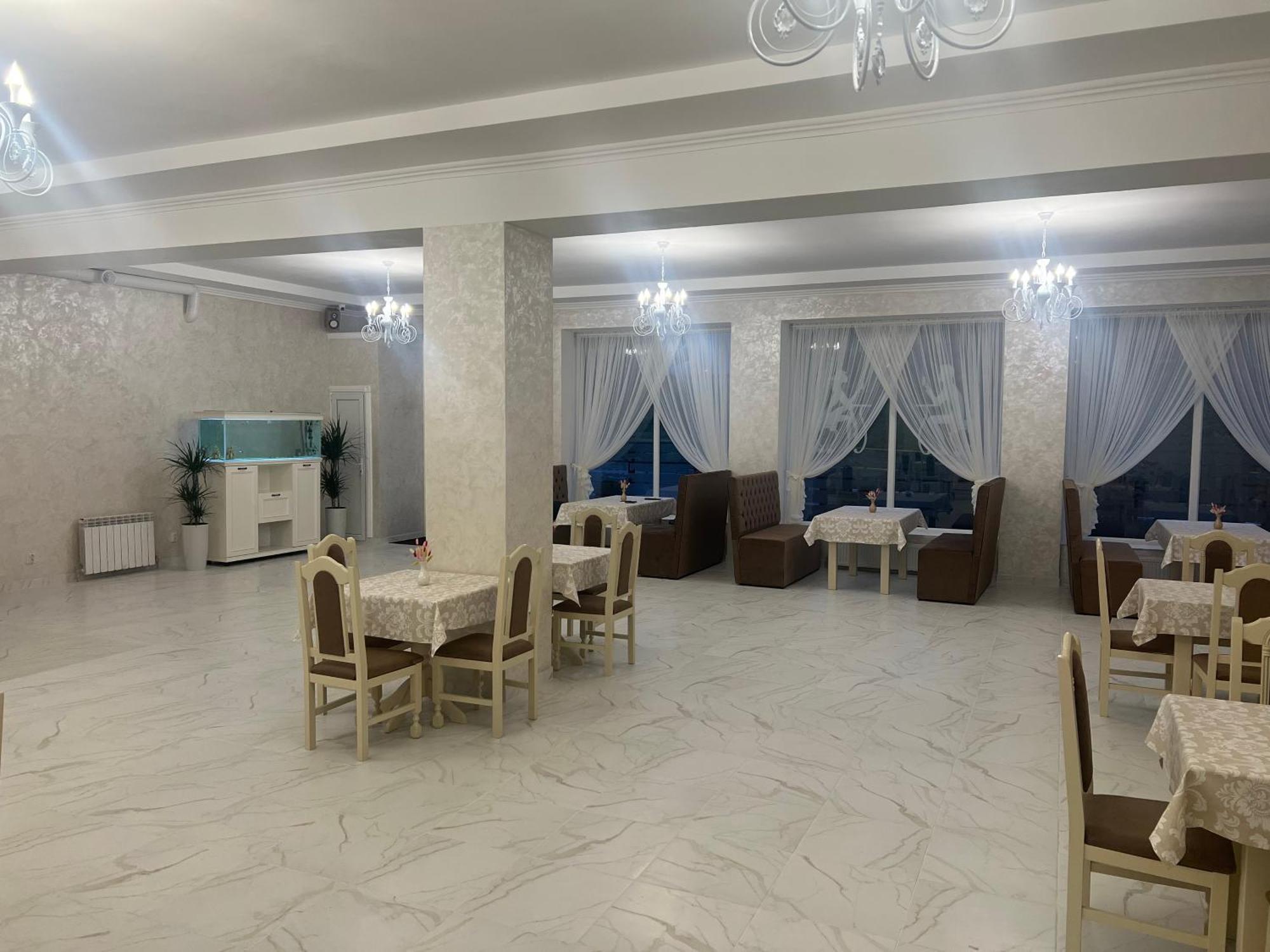 Grand Hotel Mohyliv-Podilskyi Экстерьер фото